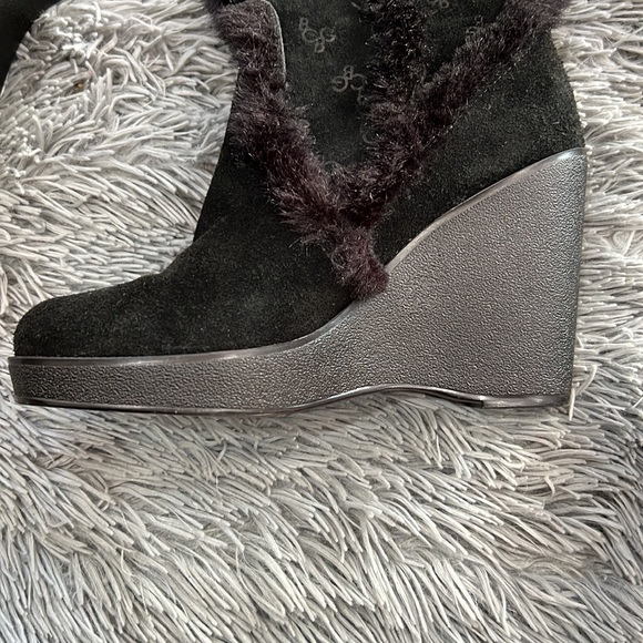 Bcbg cozy faux fur lined wedge boot - Picture 6 of 7